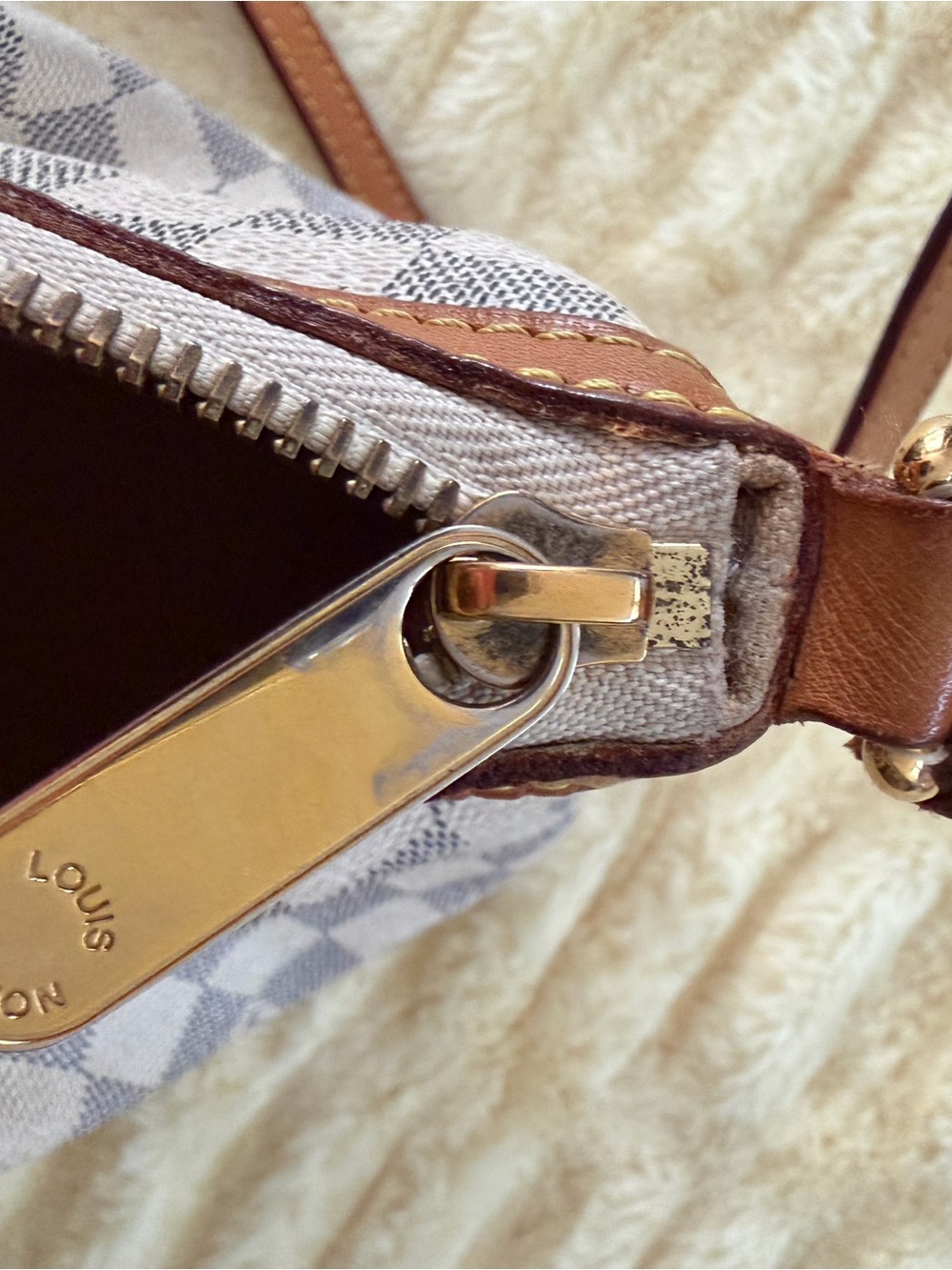 Louis Vuitton Damier Azur Siracusa PM - Picture 13 of 13